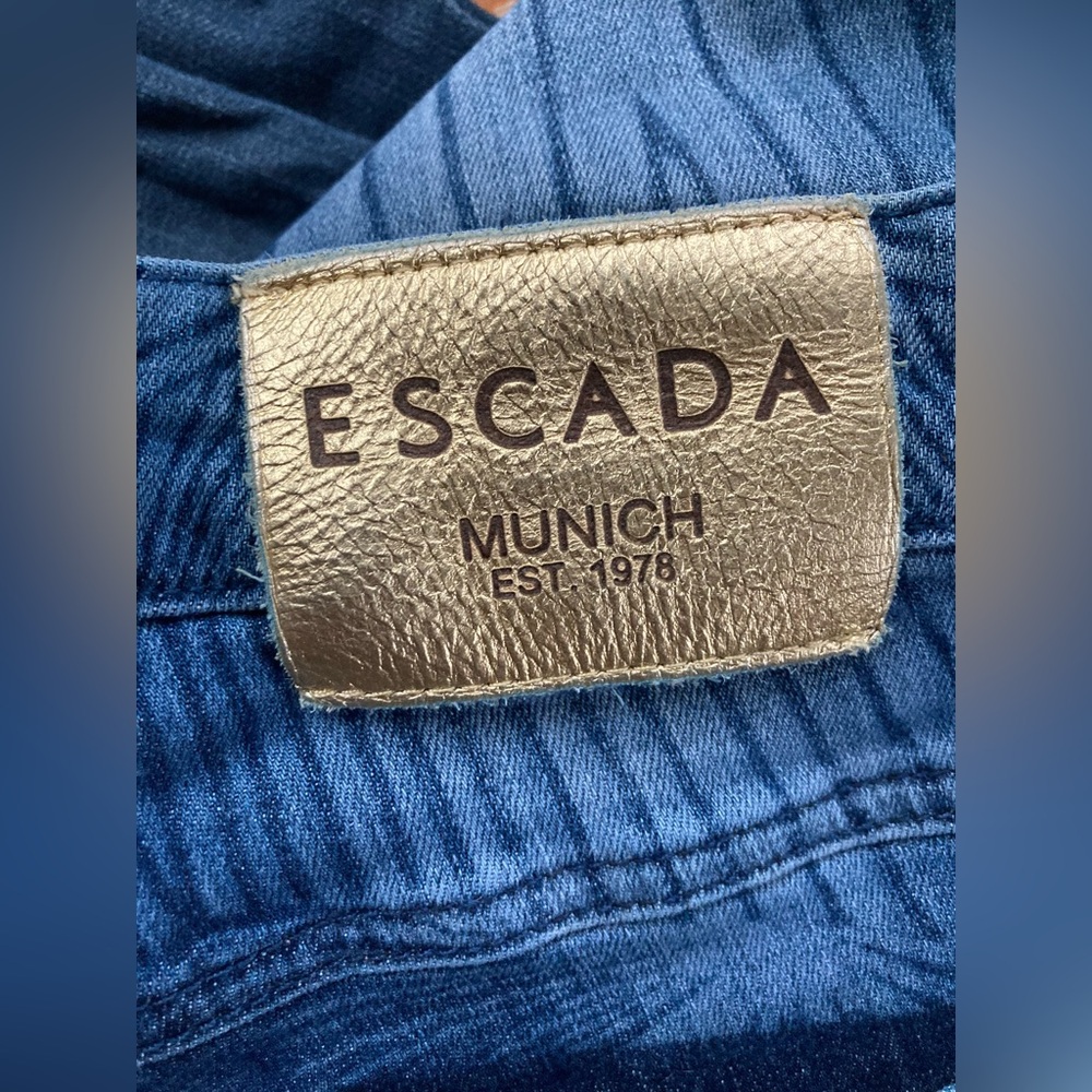 ⬇️ Vintage Escada Straightcut Laser-cut Geometric Denim Jeans